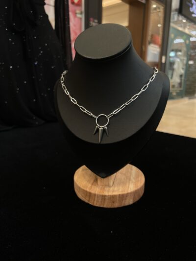 SPIKY NECKLACE