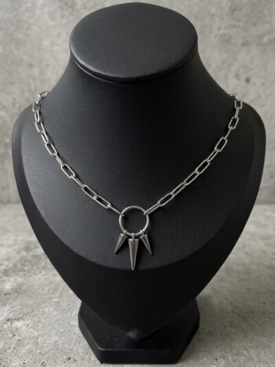 SPIKY NECKLACE