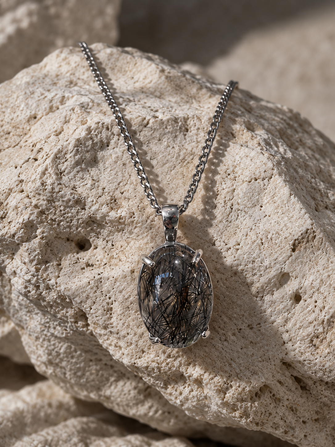 RUTILATED QUARTZ NECKLACE